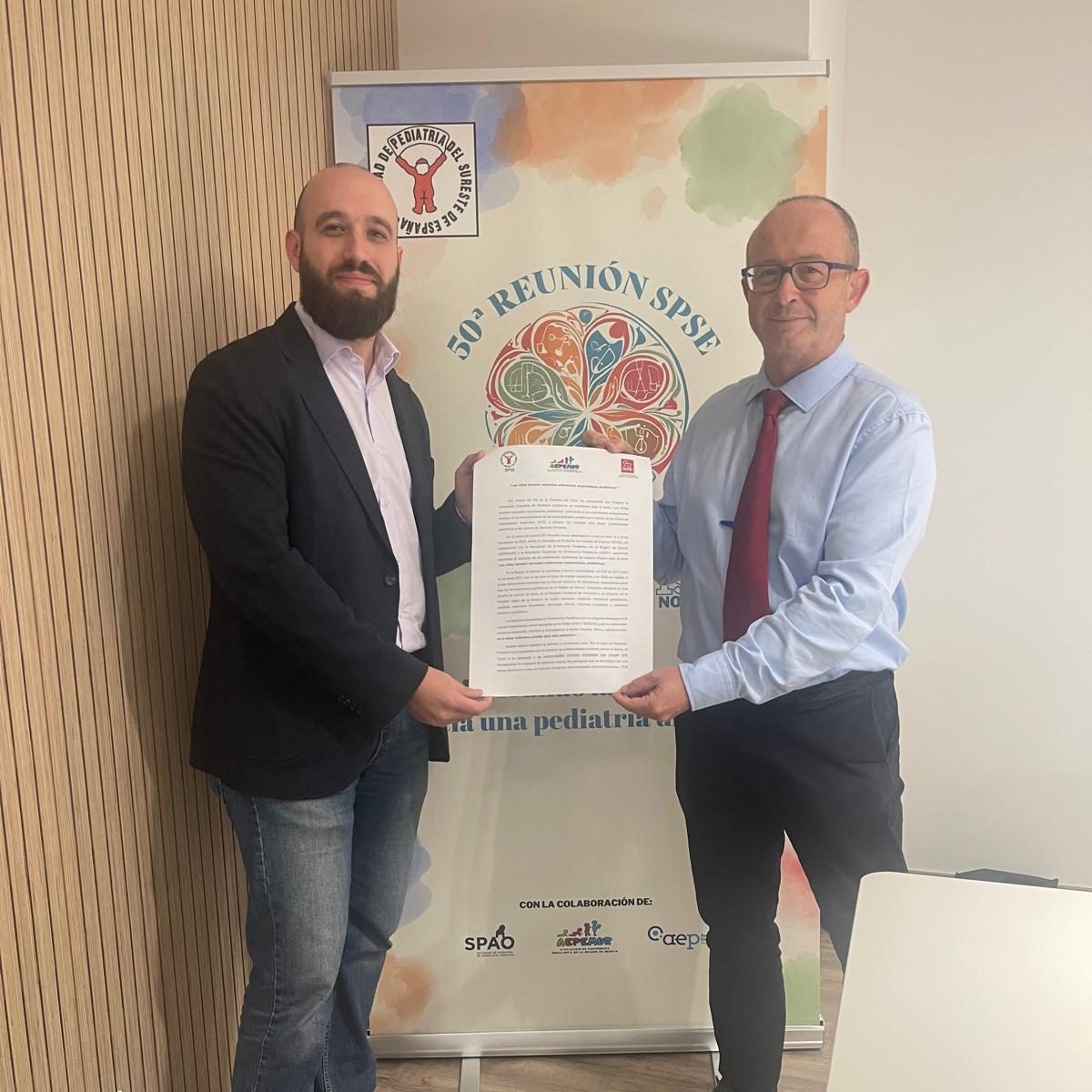 Manifiesto: «Los niños también necesitan enfermeras especialistas&nbsp;pediátricas»